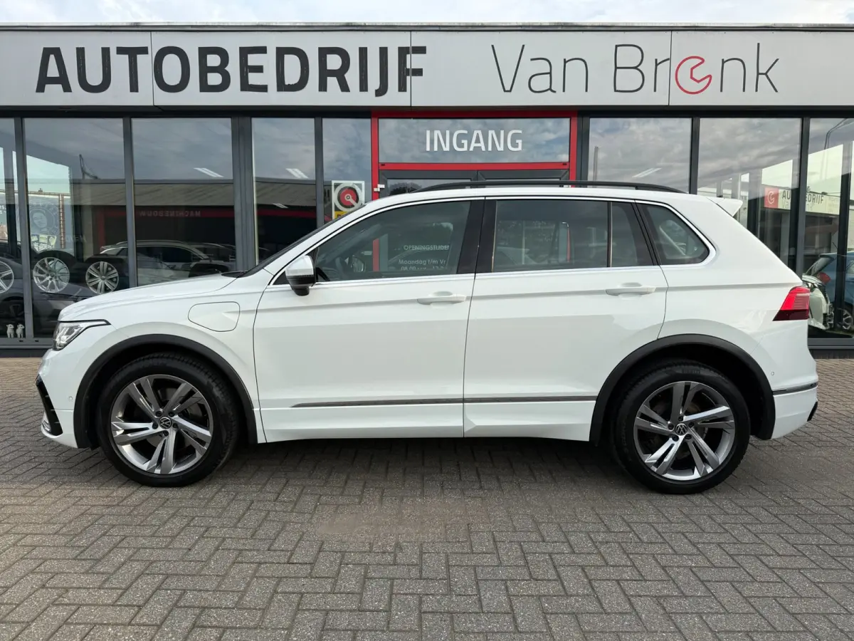 1.4 TSI eHybrid R-Line Business+ | SOH 97% | 245PK | Dynamische knipperlichten