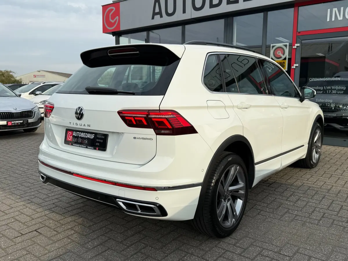 1.4 TSI eHybrid R-Line Business+ | SOH 97% | 245PK | Dynamische knipperlichten
