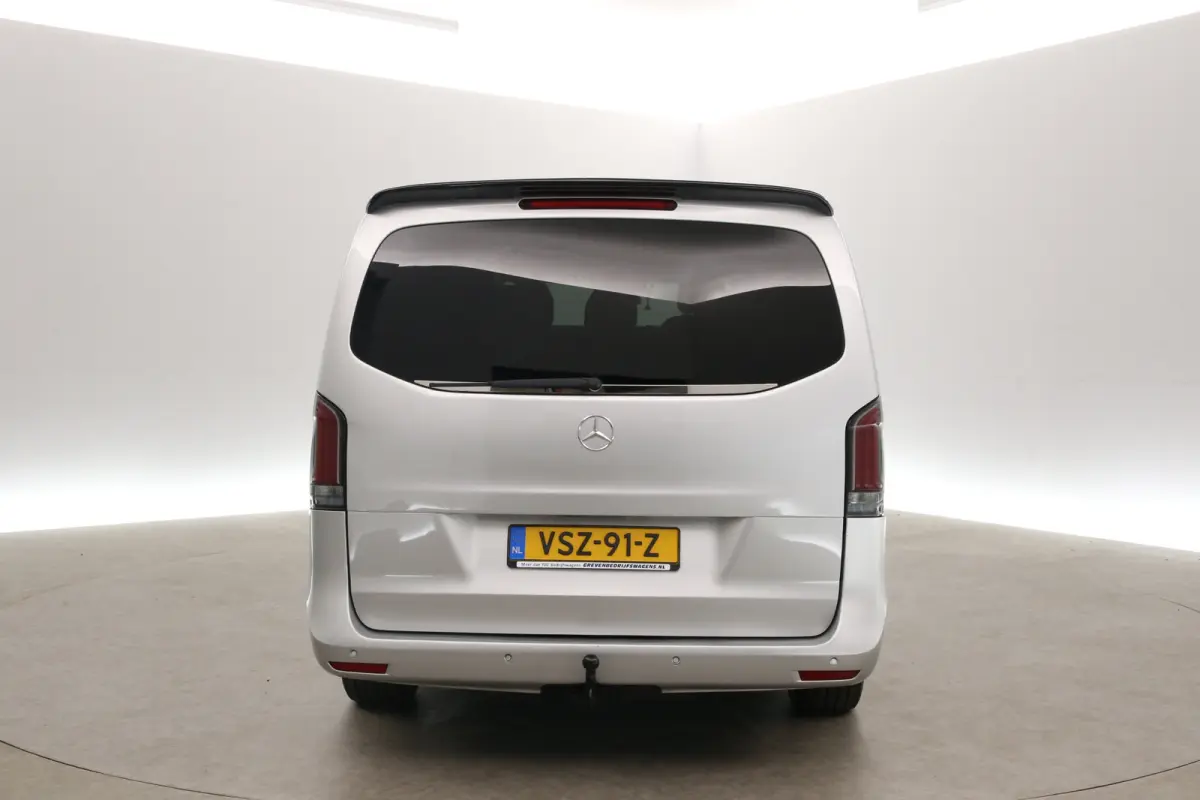 220d 4-MATIC Lang 164PK | Automaat | Dubbele Cabine | Clima | Cruise | Camera | Navi | Trekhaak | 2xSchuifdeur