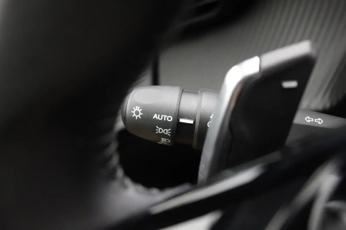 1.2 PureTech Allure Pack Automaat - Digitaal Cockpit, Carplay, Camera, Adapt. Cruise