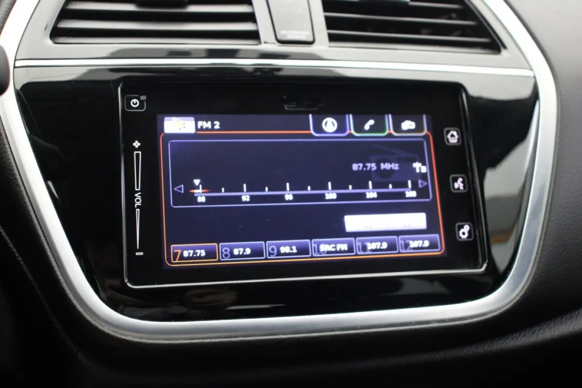 1.0 Boosterjet Exclusive - Trekhaak, Carplay, Camera, Cruise, Clima, Stoelverw.