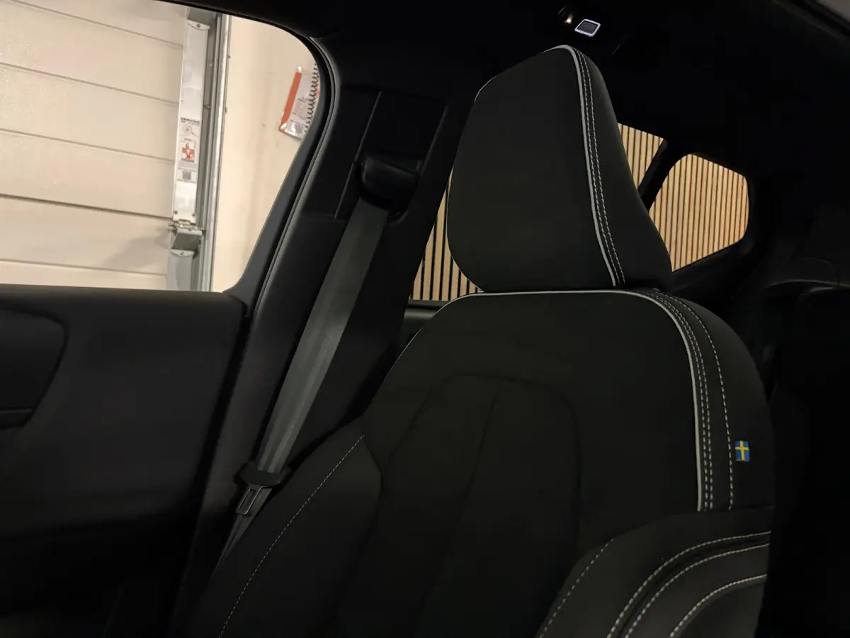 Single Motor Extended Range Ultra Black Ed. 82 kWh | Vol! | Trekhaak | Schuifdak | 360° Camera | Harman Kardon | Pixel LED koplampen meesturend | Adaptieve Cruise Control | Bestuurdersstoel