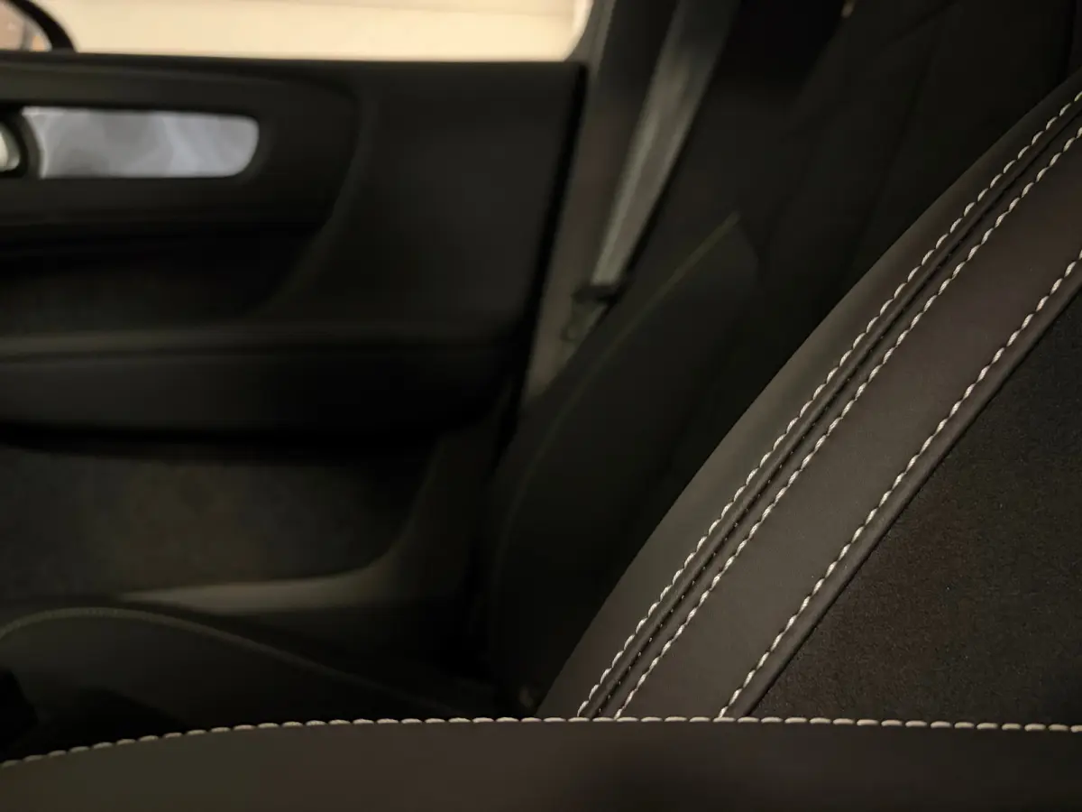 Single Motor Extended Range Ultra Black Ed. 82 kWh | Vol! | Trekhaak | Schuifdak | 360° Camera | Harman Kardon | Pixel LED koplampen meesturend | Adaptieve Cruise Control | Bestuurdersstoel