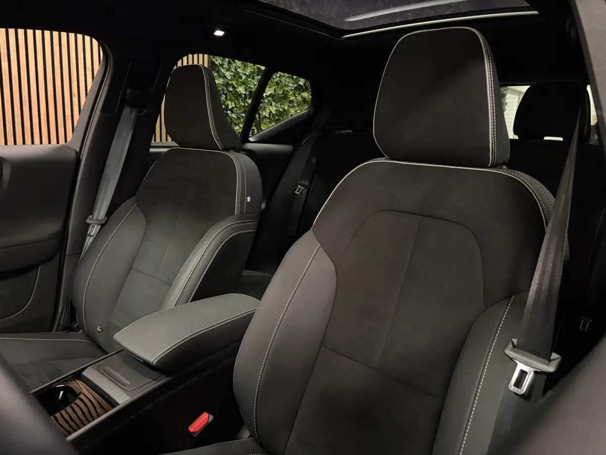 Single Motor Extended Range Ultra Black Ed. 82 kWh | Vol! | Trekhaak | Schuifdak | 360° Camera | Harman Kardon | Pixel LED koplampen meesturend | Adaptieve Cruise Control | Bestuurdersstoel