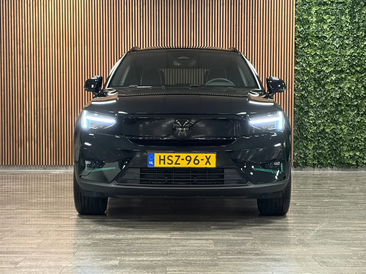Single Motor Extended Range Ultra Black Ed. 82 kWh | Vol! | Trekhaak | Schuifdak | 360° Camera | Harman Kardon | Pixel LED koplampen meesturend | Adaptieve Cruise Control | Bestuurdersstoel