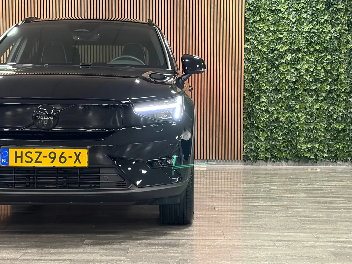 Single Motor Extended Range Ultra Black Ed. 82 kWh | Vol! | Trekhaak | Schuifdak | 360° Camera | Harman Kardon | Pixel LED koplampen meesturend | Adaptieve Cruise Control | Bestuurdersstoel