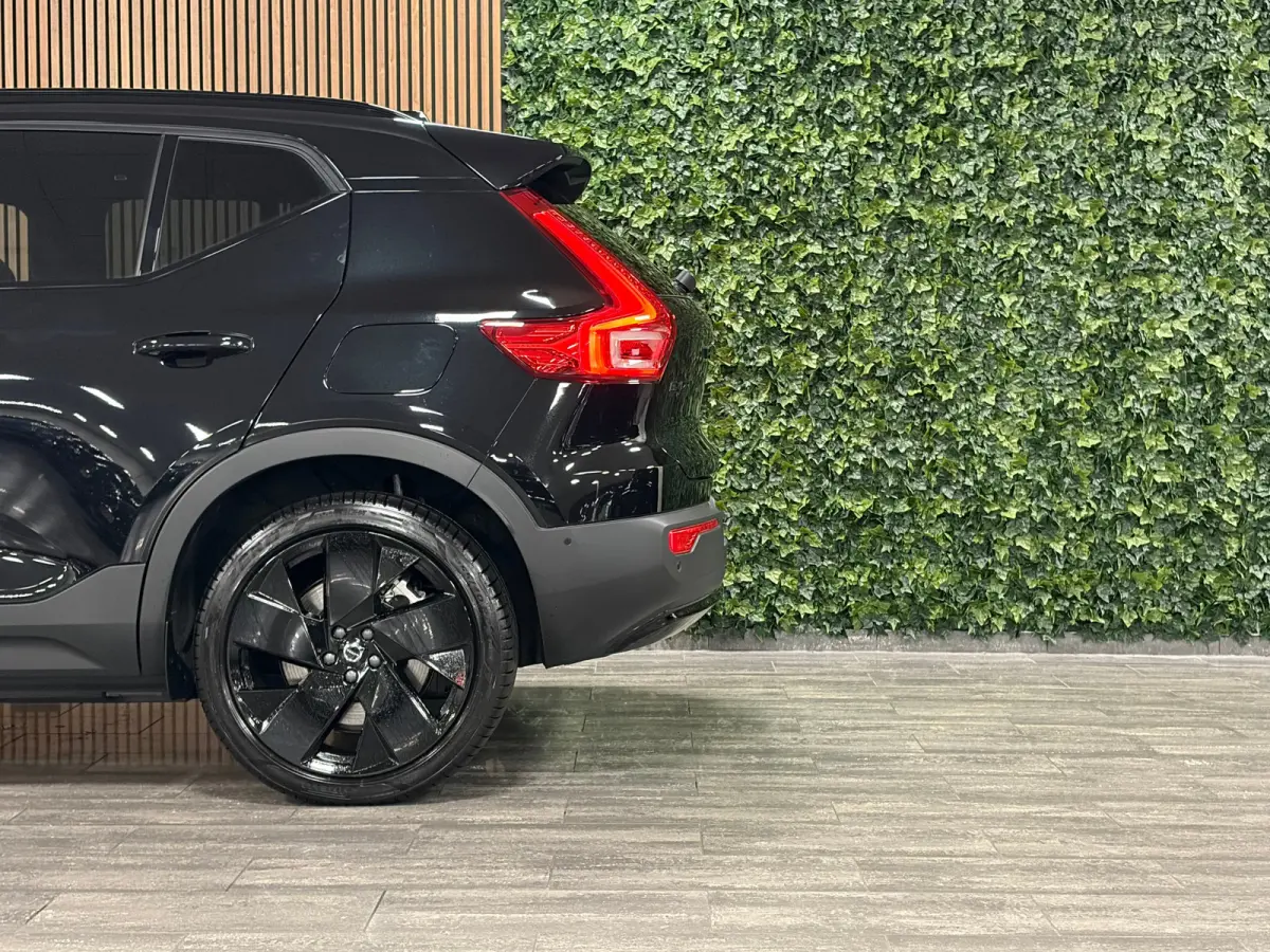 Single Motor Extended Range Ultra Black Ed. 82 kWh | Vol! | Trekhaak | Schuifdak | 360° Camera | Harman Kardon | Pixel LED koplampen meesturend | Adaptieve Cruise Control | Bestuurdersstoel
