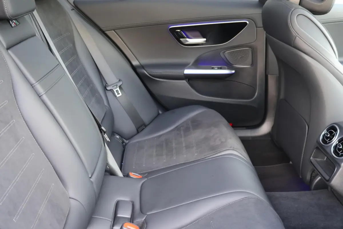 200 AMG Line / Panoramadak / Memory Stoelen / 360 Camera / Night Pakket / Burmester Surround