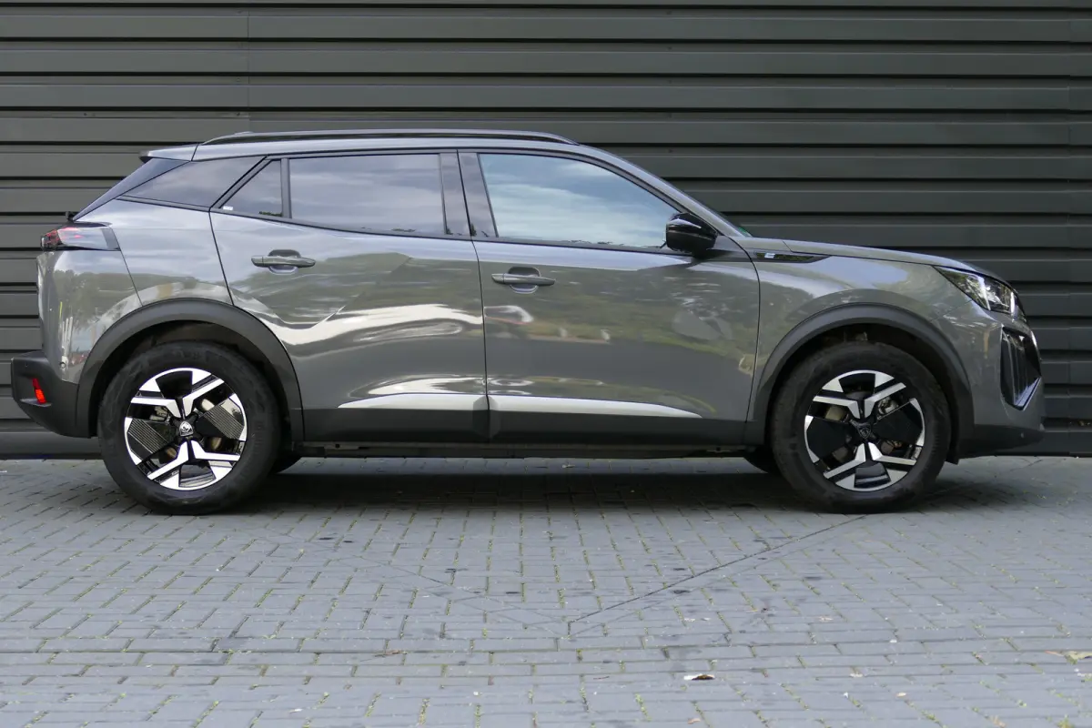 EV 156PK 54KWH ALLURE AUTOMAAT / CAMERA V+A / 17"LMV / SOH 97% / FULL-LED / NAVI / CLIMA / PDC / ADAPT. CRUISECONTROL / 1E EIGENAAR / SCHITTERENDE STAAT !!