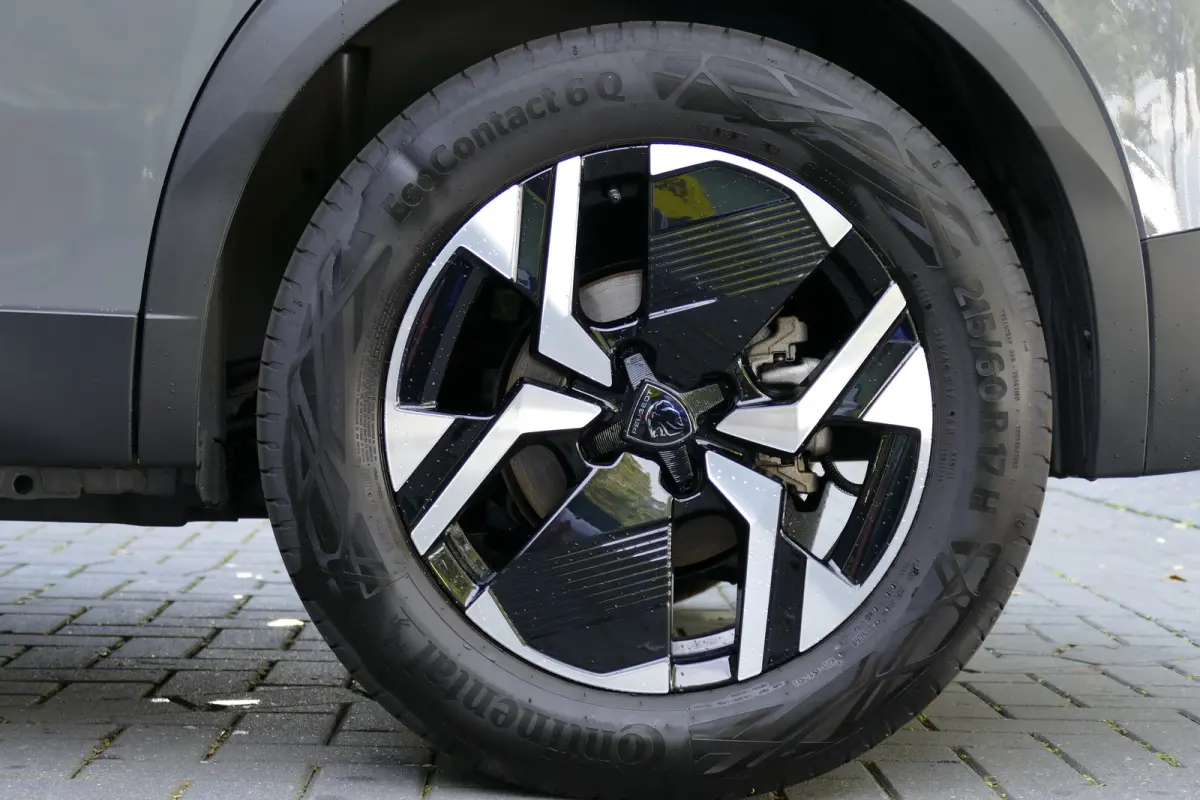 EV 156PK 54KWH ALLURE AUTOMAAT / CAMERA V+A / 17"LMV / SOH 97% / FULL-LED / NAVI / CLIMA / PDC / ADAPT. CRUISECONTROL / 1E EIGENAAR / SCHITTERENDE STAAT !!