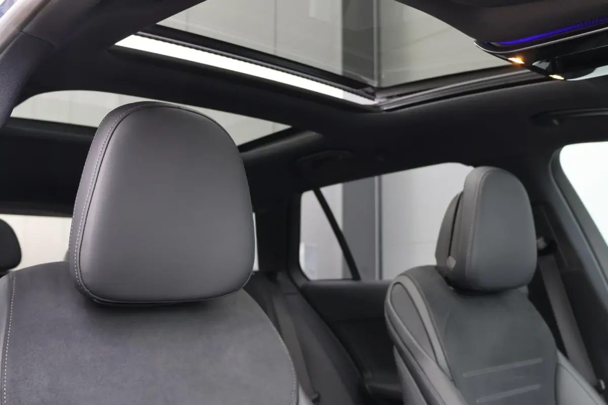 220 d AMG Line / Panoramadak / Memory Stoelen / Burmester Surround / Night Pakket / Trekhaak Wegklapbaar