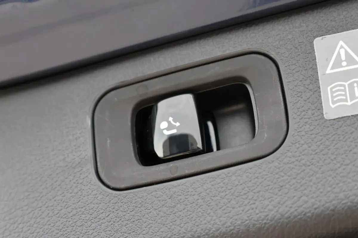 220 d AMG Line / Panoramadak / Memory Stoelen / Burmester Surround / Night Pakket / Trekhaak Wegklapbaar
