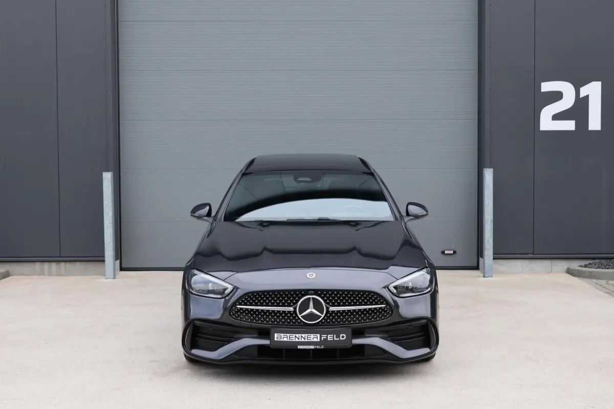 300 d AMG Line / Panoramadak / Memory Stoelen / Burmester Surround / Night Pakket / Trekhaak Wegklapbaar