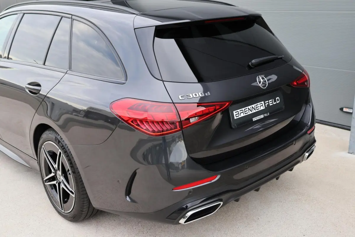 300 d AMG Line / Panoramadak / Memory Stoelen / Burmester Surround / Night Pakket / Trekhaak Wegklapbaar