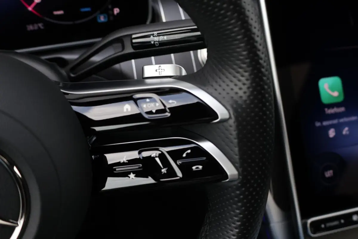 300 d AMG Line / Panoramadak / Memory Stoelen / Burmester Surround / Night Pakket / Trekhaak Wegklapbaar