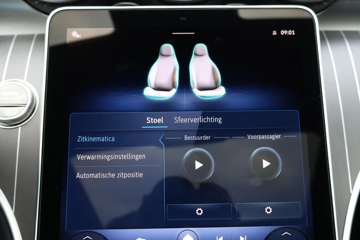 300 d AMG Line / Panoramadak / Memory Stoelen / Burmester Surround / Night Pakket / Trekhaak Wegklapbaar