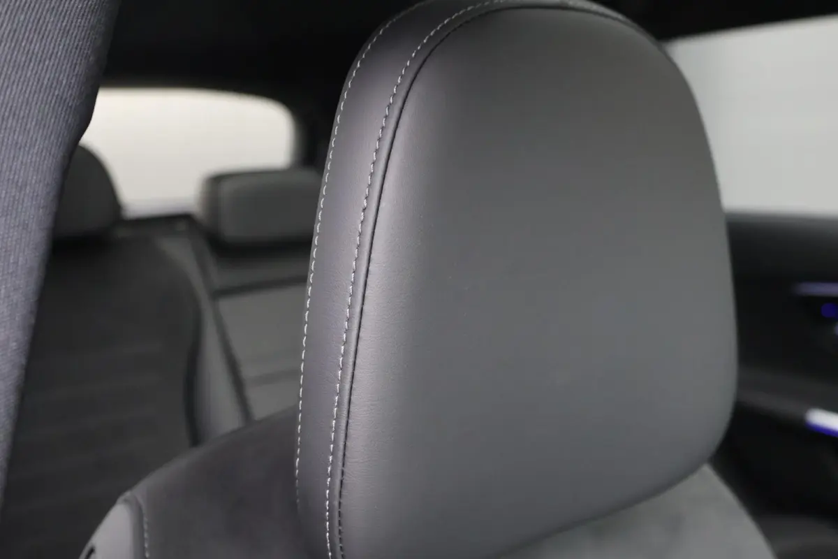 300 d AMG Line / Panoramadak / Memory Stoelen / Burmester Surround / Night Pakket / Trekhaak Wegklapbaar