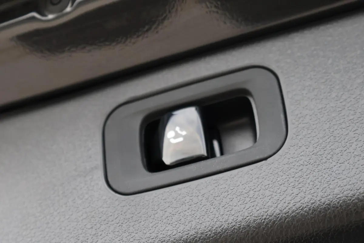 300 d AMG Line / Panoramadak / Memory Stoelen / Burmester Surround / Night Pakket / Trekhaak Wegklapbaar
