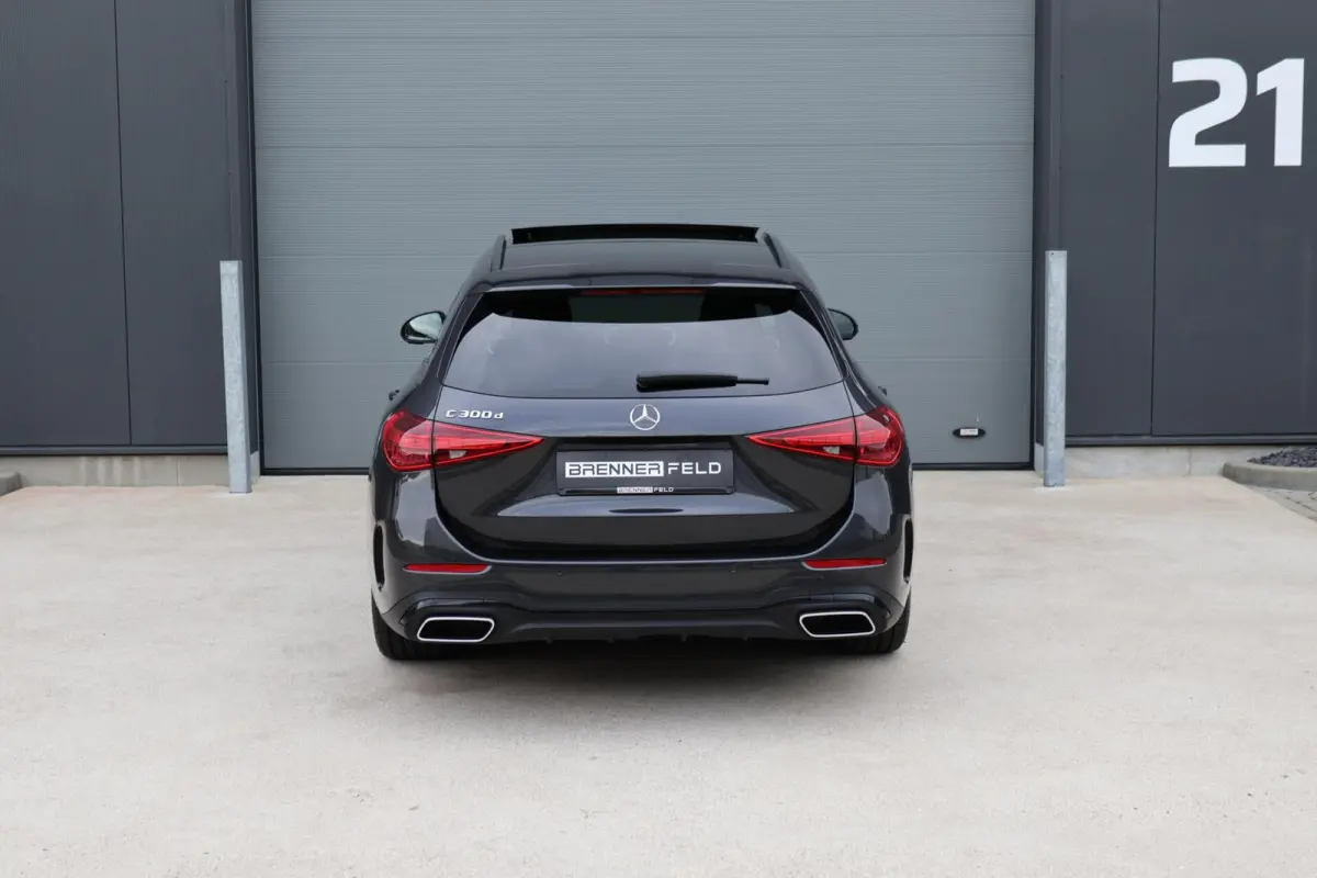 300 d AMG Line / Panoramadak / Memory Stoelen / Burmester Surround / Night Pakket / Trekhaak Wegklapbaar