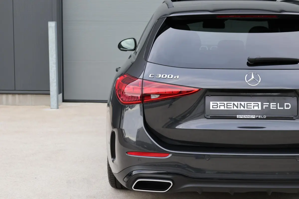 300 d AMG Line / Panoramadak / Memory Stoelen / Burmester Surround / Night Pakket / Trekhaak Wegklapbaar
