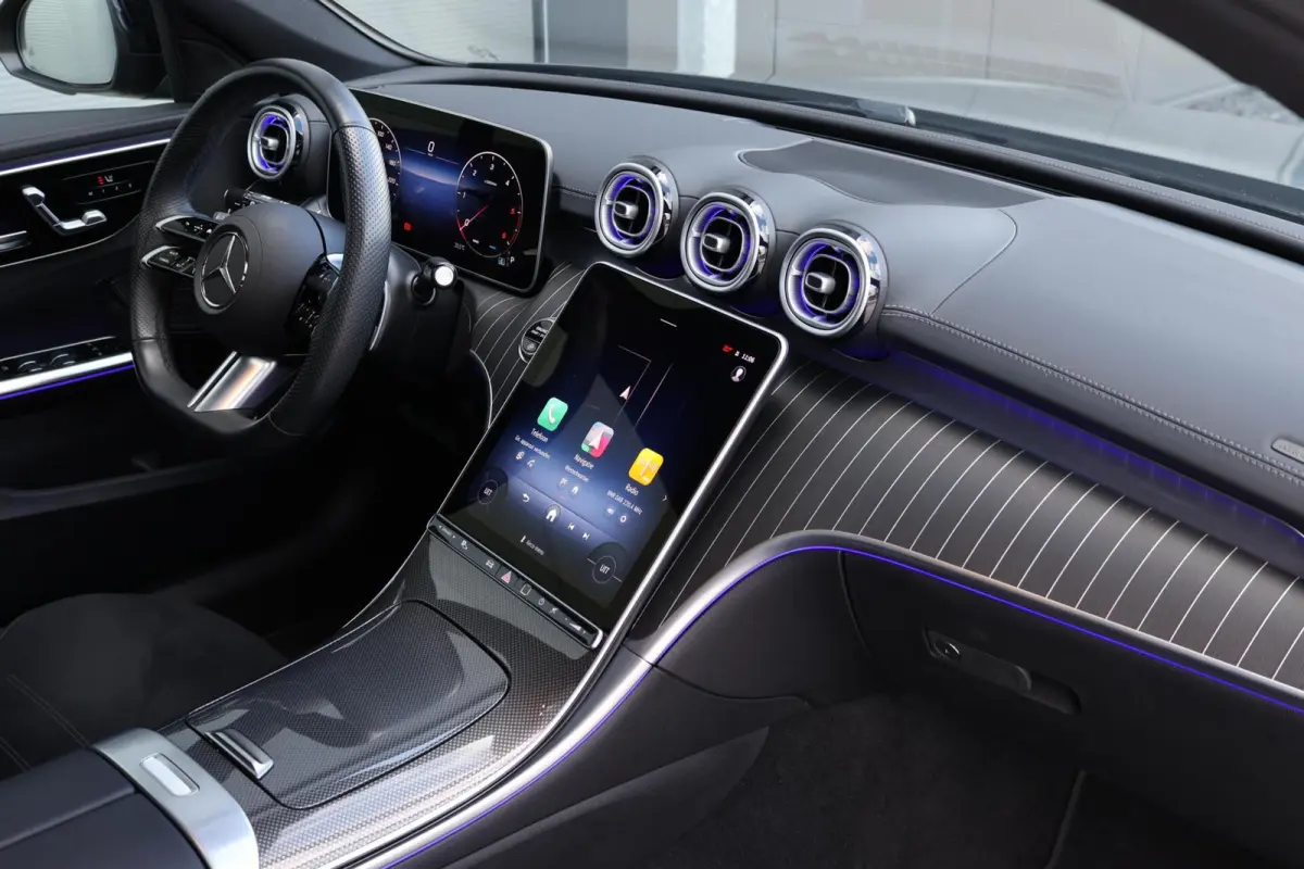 300 d AMG Line / Panoramadak / Memory Stoelen / Burmester Surround / Night Pakket / Trekhaak Wegklapbaar