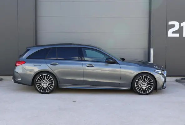 300 d AMG Line / Panoramadak / Memory Stoelen / Burmester Surround / Night Pakket / Trekhaak Wegklapbaar