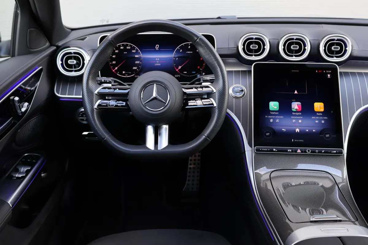 300 d AMG Line / Panoramadak / Memory Stoelen / Burmester Surround / Night Pakket / Trekhaak Wegklapbaar