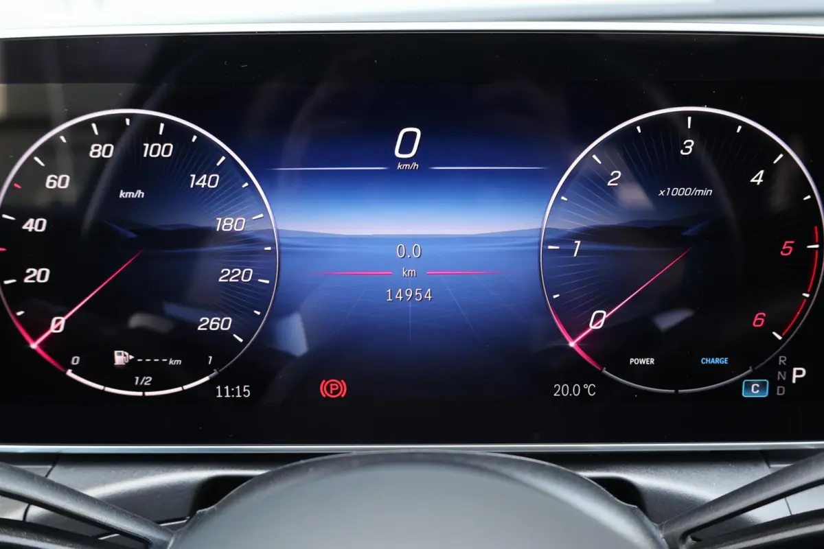 300 d AMG Line / Panoramadak / Memory Stoelen / Burmester Surround / Night Pakket / Trekhaak Wegklapbaar