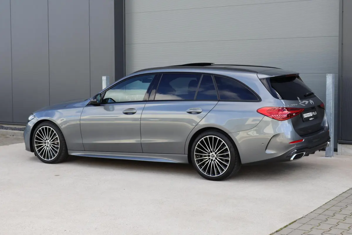 300 d AMG Line / Panoramadak / Memory Stoelen / Burmester Surround / Night Pakket / Trekhaak Wegklapbaar