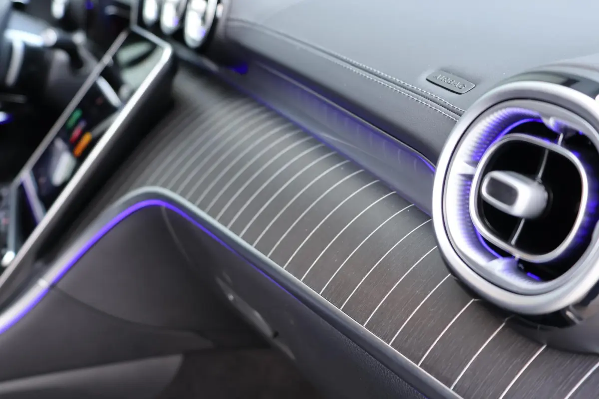 300 d AMG Line / Panoramadak / Memory Stoelen / Burmester Surround / Night Pakket / Trekhaak Wegklapbaar
