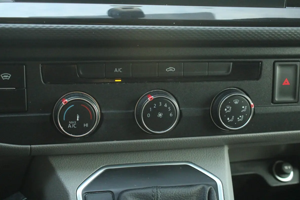 2.0 TDI 150pk DSG L2H1 28 Bulli | Adaptieve Cruise Control | LED Koplampen | Trekhaak | 20' Velgen | Navigatie | App Connect