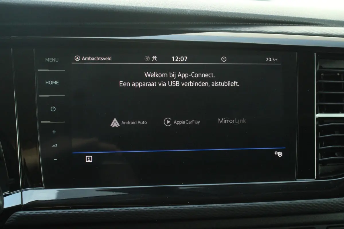 2.0 TDI 150pk DSG L2H1 28 Bulli | Adaptieve Cruise Control | LED Koplampen | Trekhaak | 20' Velgen | Navigatie | App Connect
