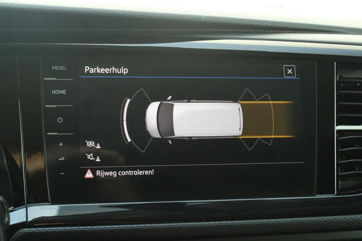 2.0 TDI 150pk DSG L2H1 28 Bulli | Adaptieve Cruise Control | LED Koplampen | Trekhaak | 20' Velgen | Navigatie | App Connect