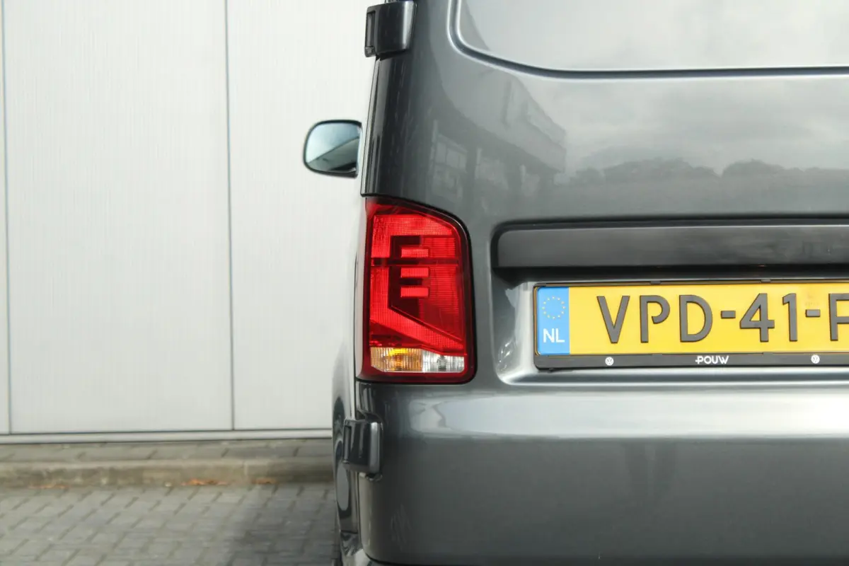 2.0 TDI 150pk DSG L2H1 28 Bulli | Adaptieve Cruise Control | LED Koplampen | Trekhaak | 20' Velgen | Navigatie | App Connect
