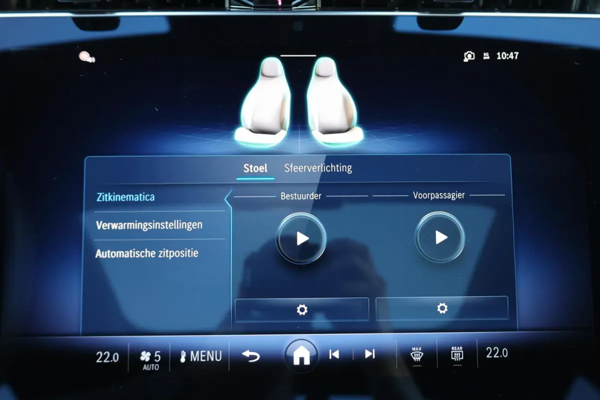 300 de 4MATIC AMG Line / Panoramadak / Memory Stoelen / Hyperscreen / Keyless-Go / Luchtvering / Nappa Leder