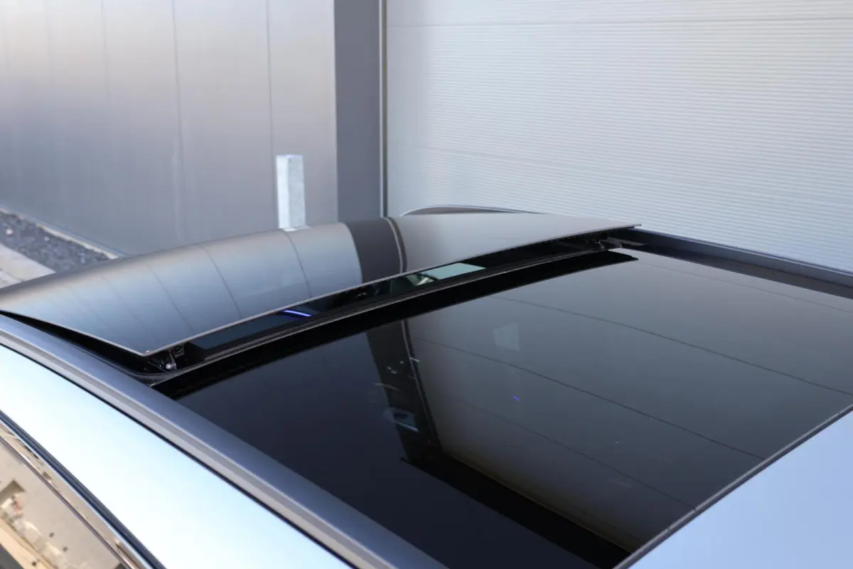 300 de 4MATIC AMG Line / Panoramadak / Memory Stoelen / Hyperscreen / Keyless-Go / Luchtvering / Nappa Leder