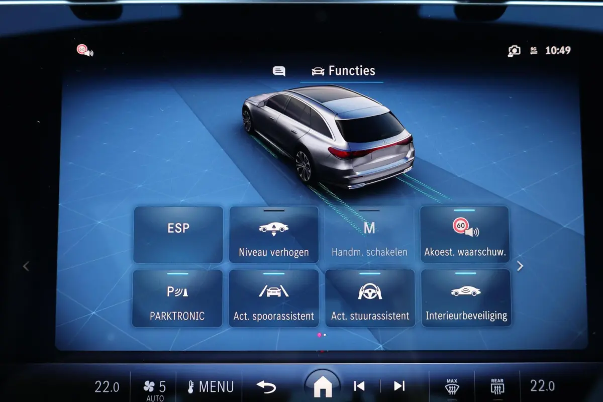 300 de 4MATIC AMG Line / Panoramadak / Memory Stoelen / Hyperscreen / Keyless-Go / Luchtvering / Nappa Leder
