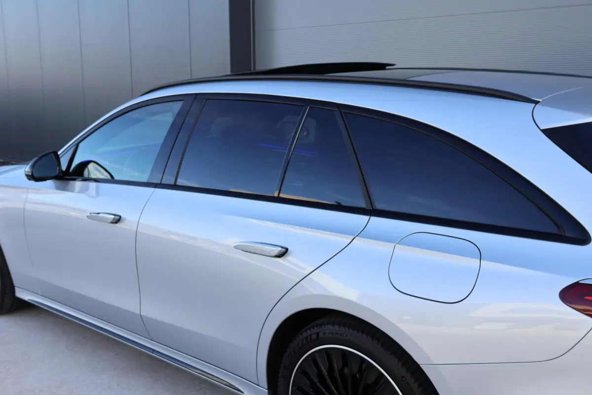 300 de 4MATIC AMG Line / Panoramadak / Memory Stoelen / Hyperscreen / Keyless-Go / Luchtvering / Nappa Leder