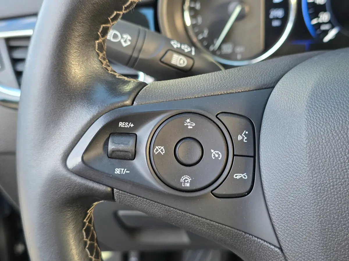 1.2 Elegance | TREKHAAK | NAVI | CARPLAY | CAMERA | CRUISE
