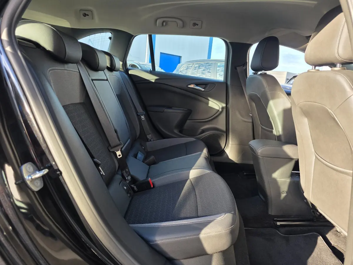 1.2 Elegance | TREKHAAK | NAVI | CARPLAY | CAMERA | CRUISE