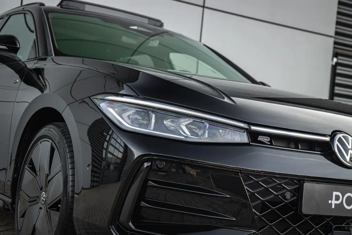 1.5 eHybrid 272pk R-Line Edition | Panoramadak | Trekhaak Uitklapbaar | Rondomzicht Camera