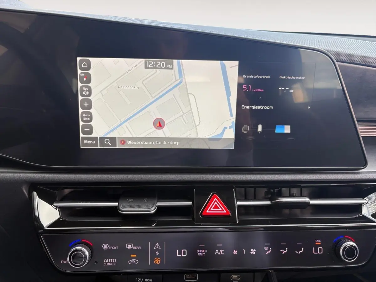 1.6 GDi Hybrid ComfortLine | Navigatie | Adaptieve Cruise Control | Apple Carplay / Android Auto | Climate control | Lichtmetalen Velgen |