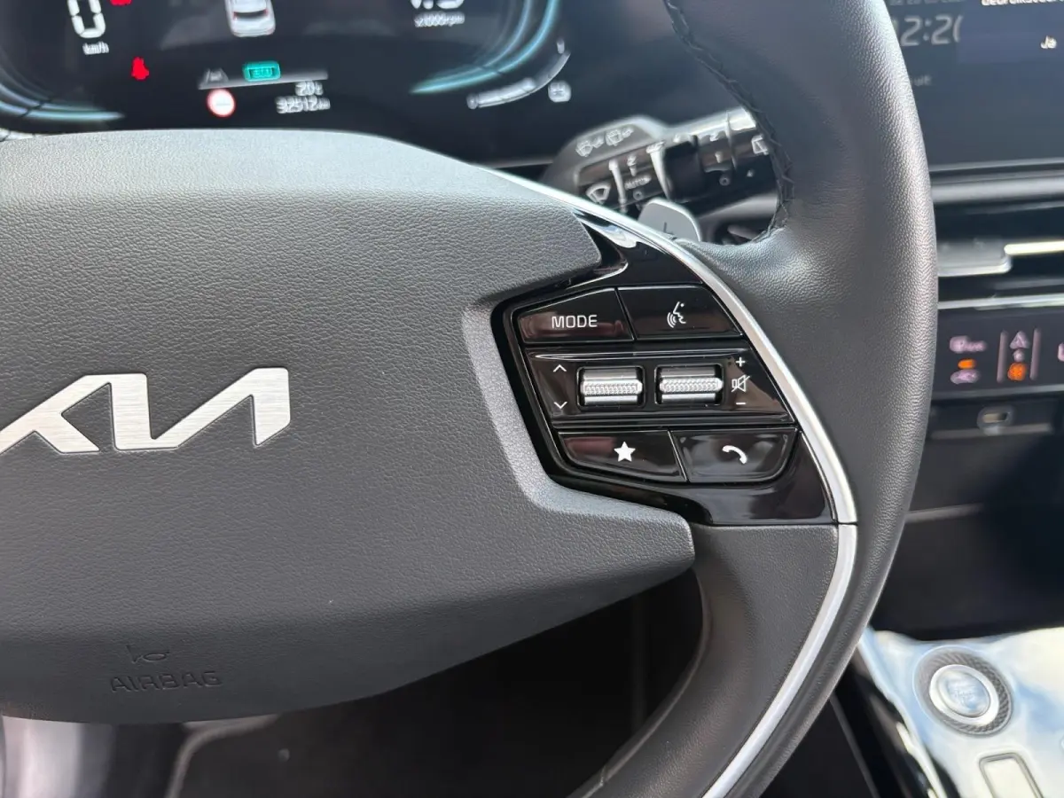1.6 GDi Hybrid ComfortLine | Navigatie | Adaptieve Cruise Control | Apple Carplay / Android Auto | Climate control | Lichtmetalen Velgen |