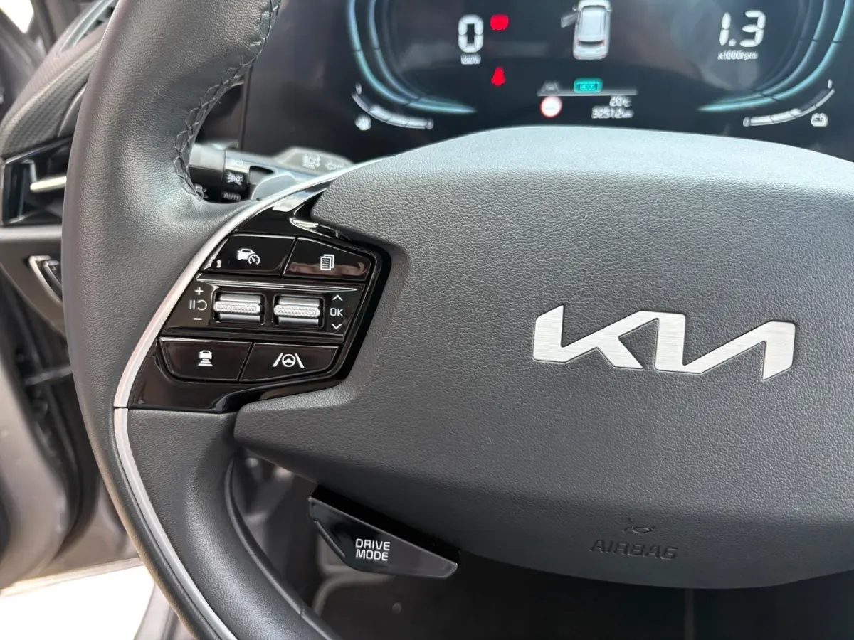 1.6 GDi Hybrid ComfortLine | Navigatie | Adaptieve Cruise Control | Apple Carplay / Android Auto | Climate control | Lichtmetalen Velgen |