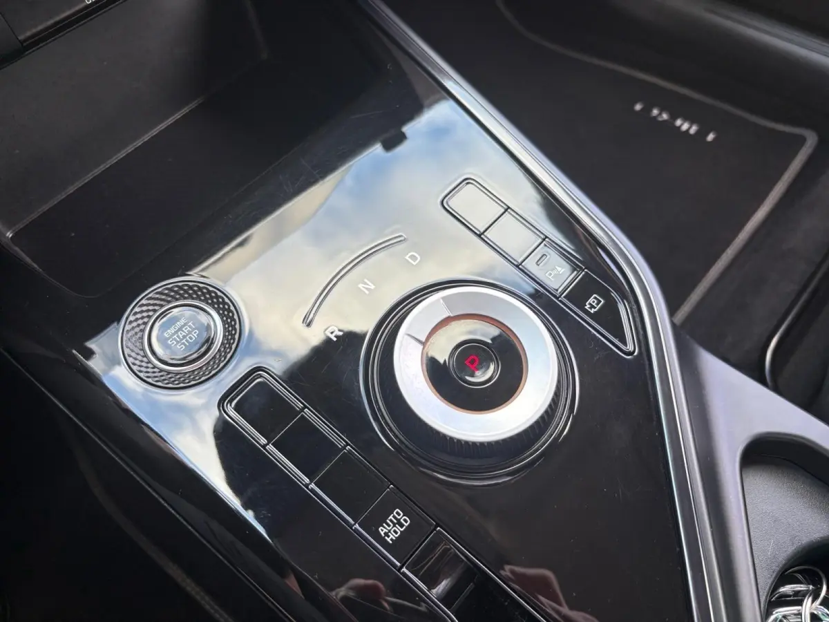 1.6 GDi Hybrid ComfortLine | Navigatie | Adaptieve Cruise Control | Apple Carplay / Android Auto | Climate control | Lichtmetalen Velgen |