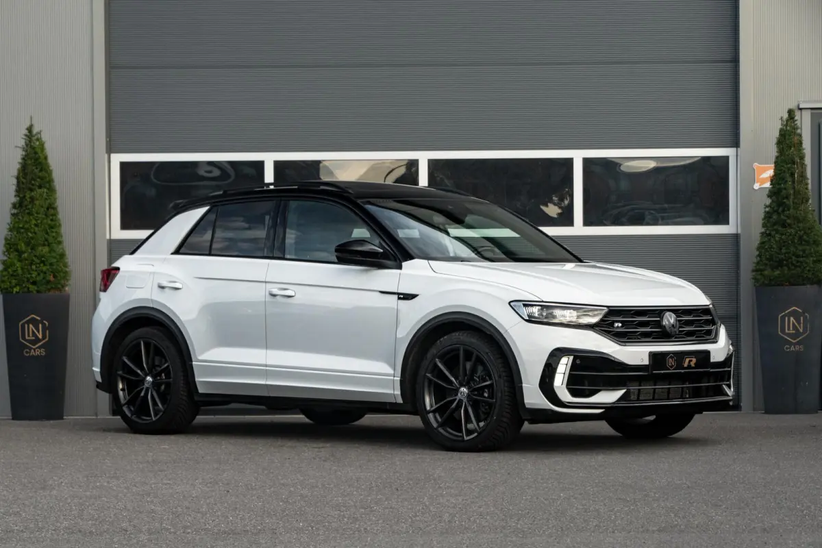 2.0 TSI 4Motion R|Akrapovic|DAB|Pano|ACC