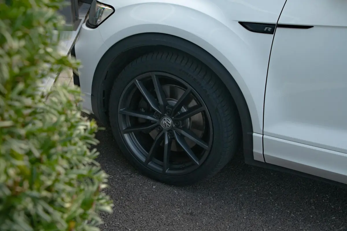 2.0 TSI 4Motion R|Akrapovic|DAB|Pano|ACC