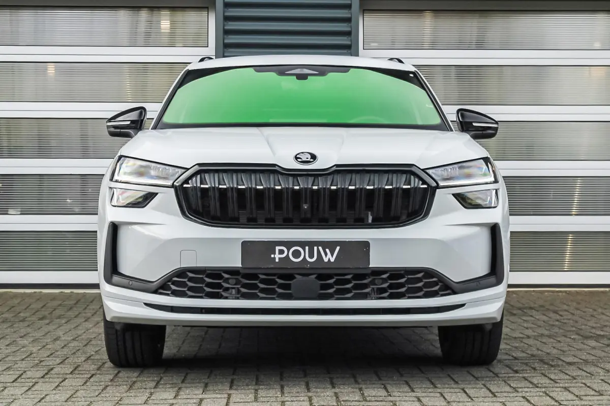 1.5 TSI 204pk PHEV Sportline Business | Trekhaak | Adaptief Onderstel | Head-up | Achterbank Verwarmd