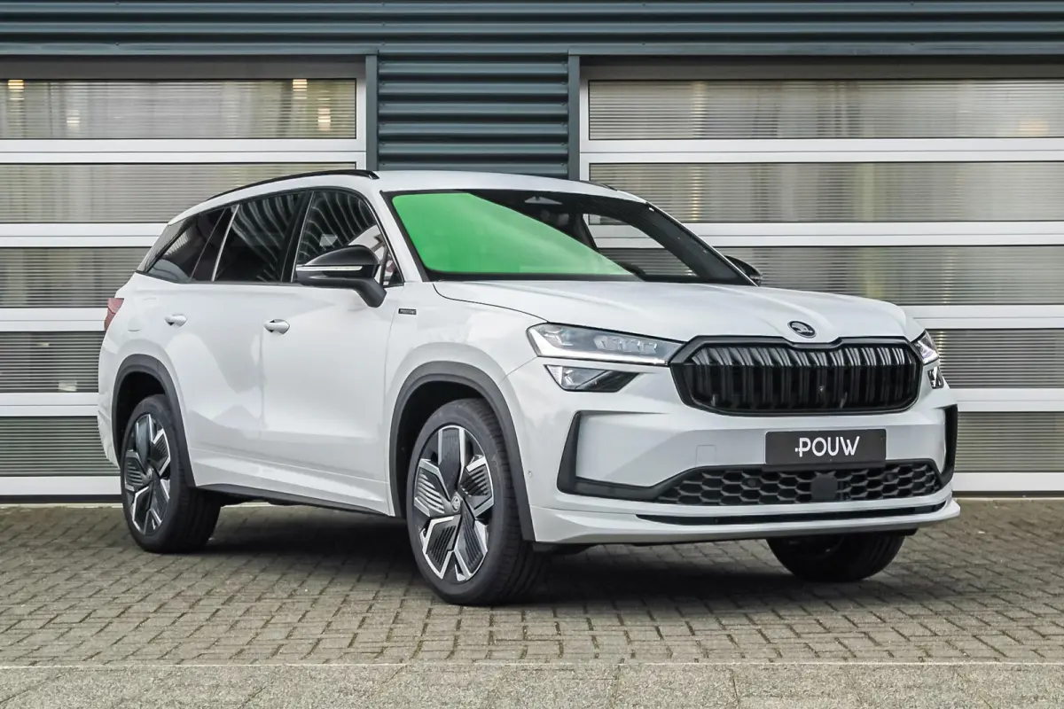 1.5 TSI 204pk PHEV Sportline Business | Trekhaak | Adaptief Onderstel | Head-up | Achterbank Verwarmd