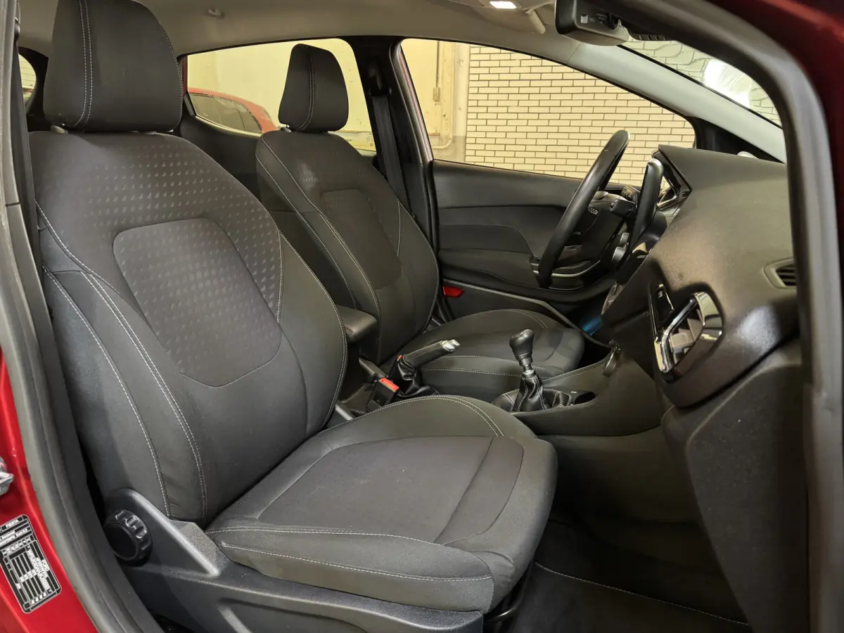 1.0 EcoBoost 101 PK TITANIUM 1e eigenaar NAVI/LED/CRUISE